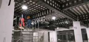 萨尔图一商场梁，楼板碳纤维加固施工